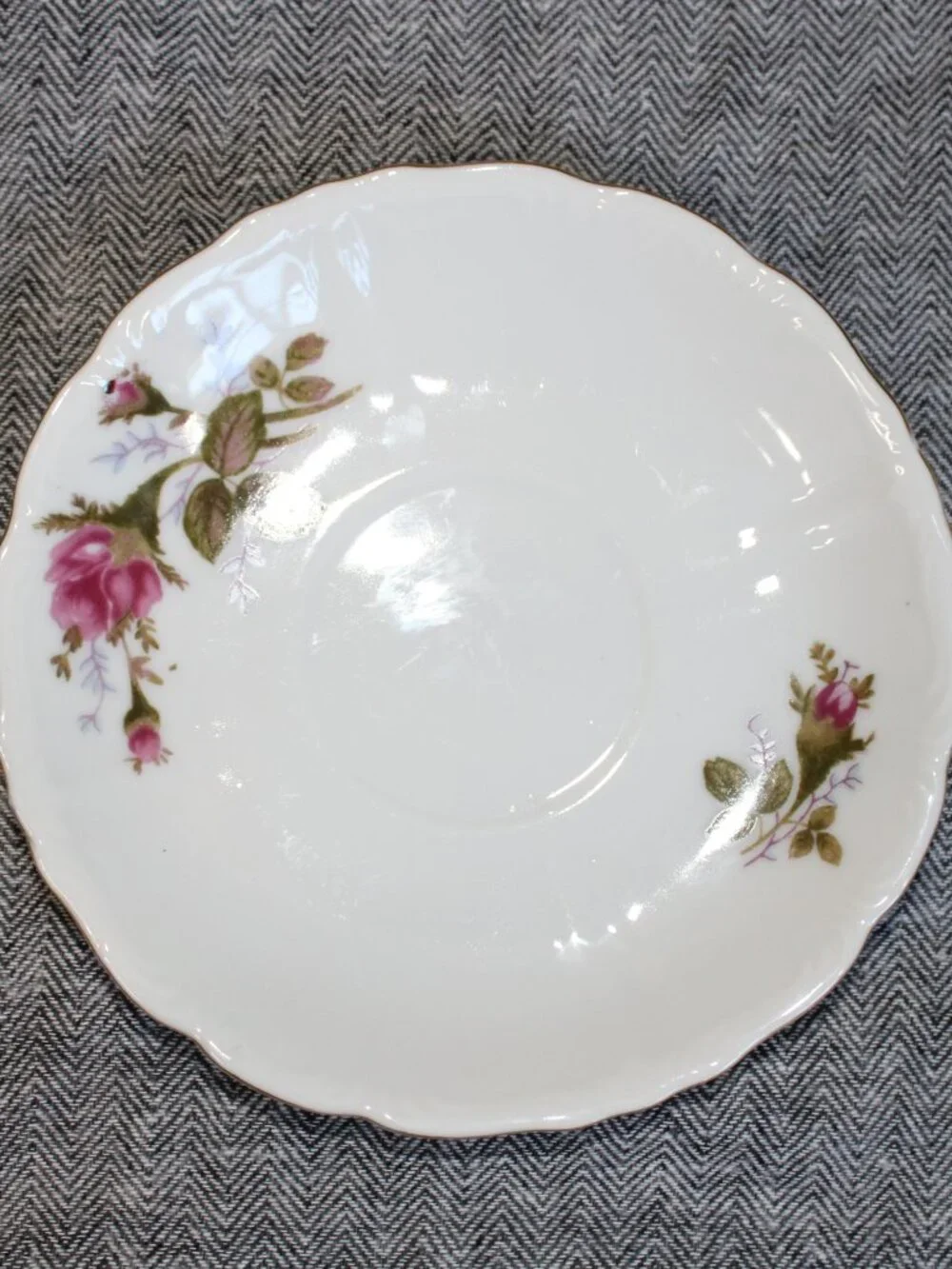 Vtg MCM Set of (2) Footed Teacups & (3) Saucers Japanese Moss Rose w/ Gold Rims